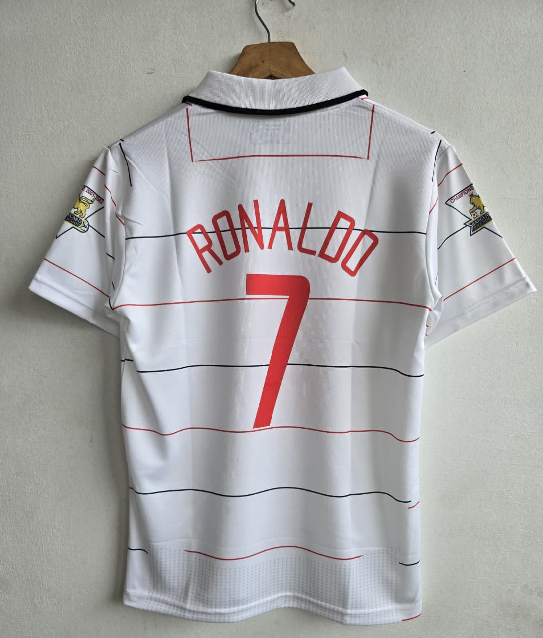 Man Utd 2003-2005 third (RONALDO) - View 2